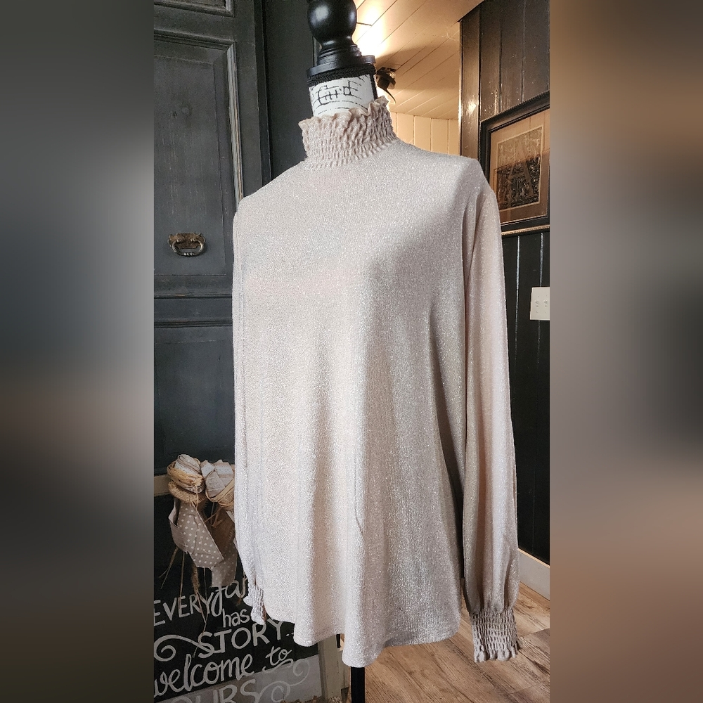 NWT Love Scarlett Elegant Shimmering Champagne Cream Blouse